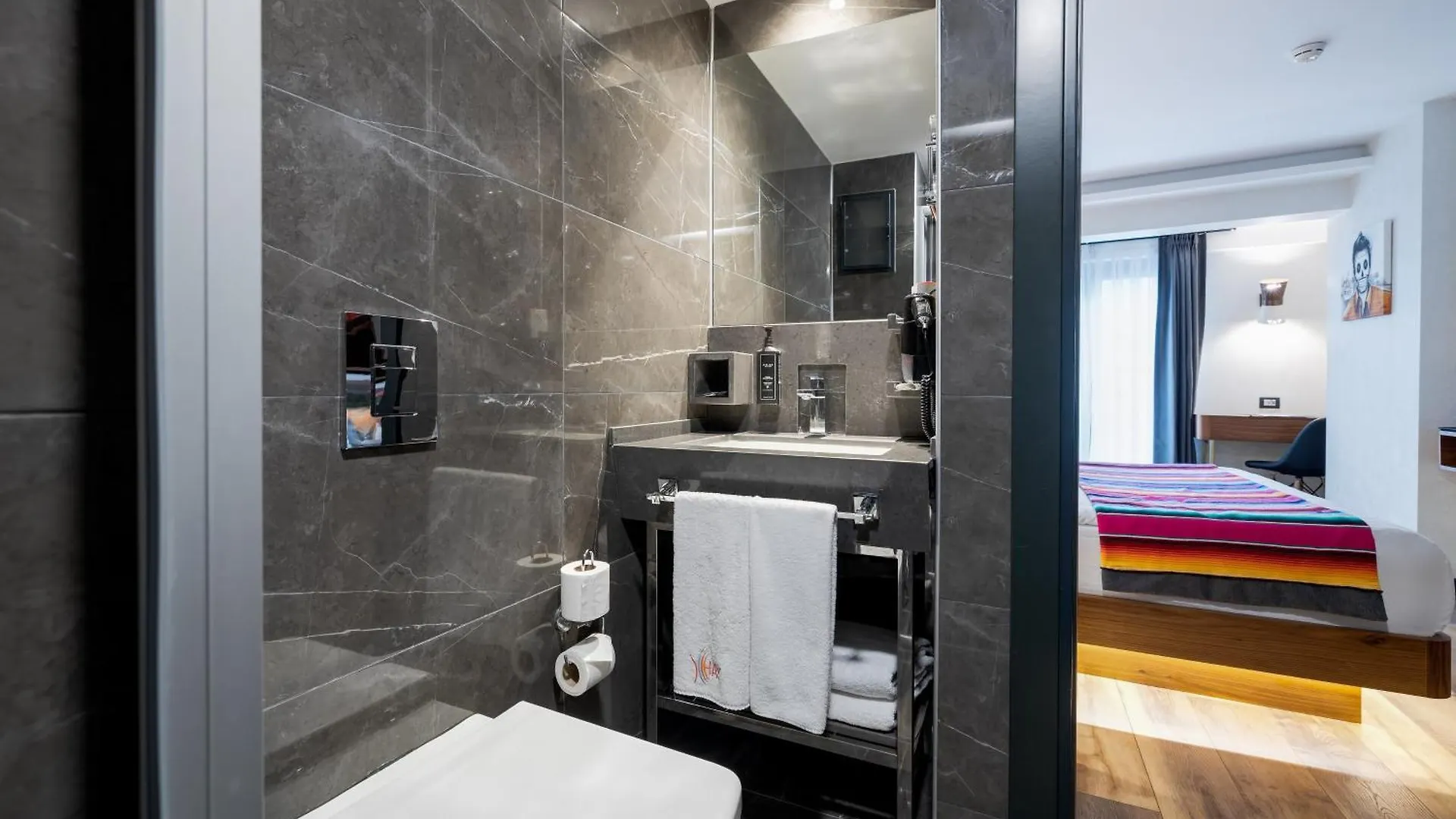 Hay Hotel Alsancak Esmirna Turquía