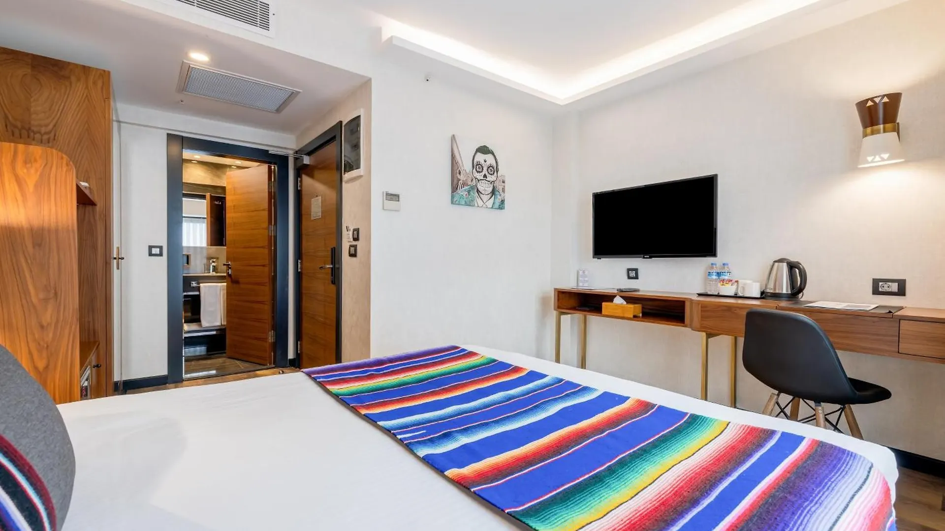 Hay Hotel Alsancak 伊兹密尔 3*,