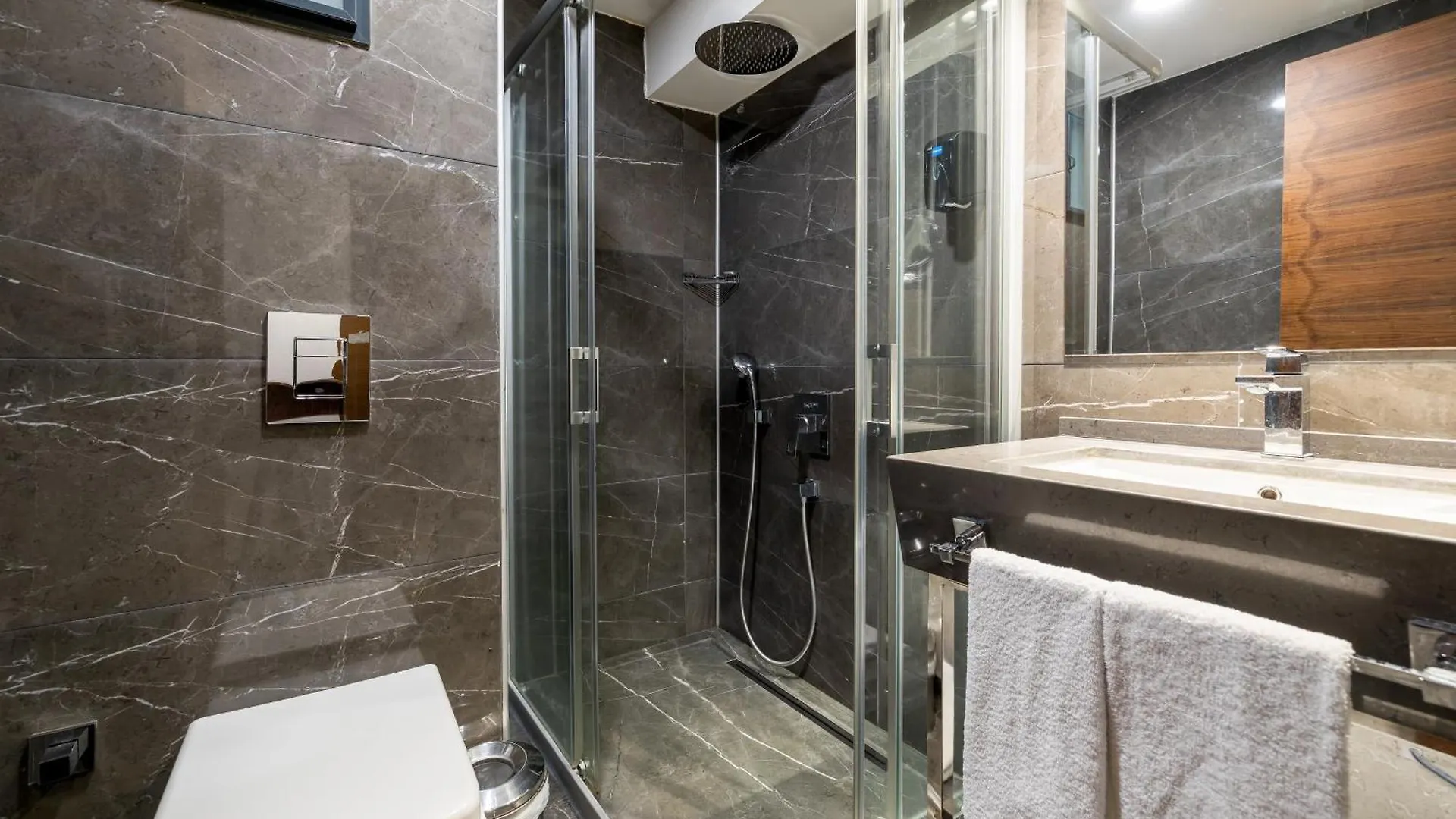 Hay Hotel Alsancak 伊兹密尔